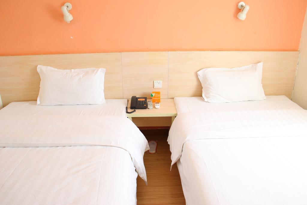 7Days Inn Guangzhou Gangding Longkou XI Road Canton Extérieur photo