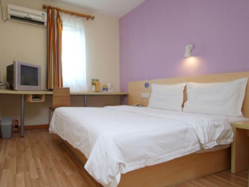 7Days Inn Guangzhou Gangding Longkou XI Road Canton Extérieur photo